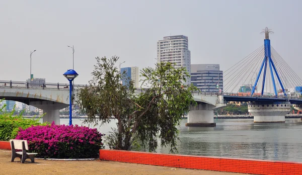 Widokiem na panoramę miasta Danang, Wietnam — Zdjęcie stockowe