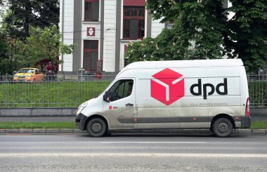Sokakta Dpd van