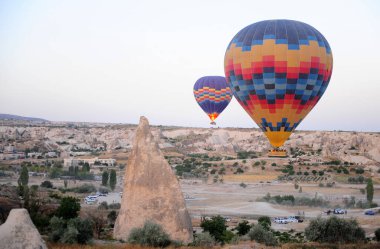 Türkiye 'nin Kapadokya gökyüzünde hava balonları