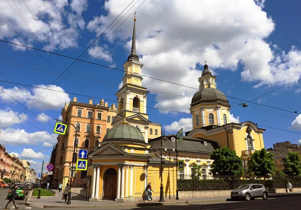 San Petersburgo Rusia Junio 2021 Vista Calle Con Iglesia Ortodoxa — Foto de Stock