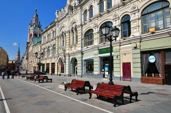 Nikolskaya gata i Moskva — Stockfoto