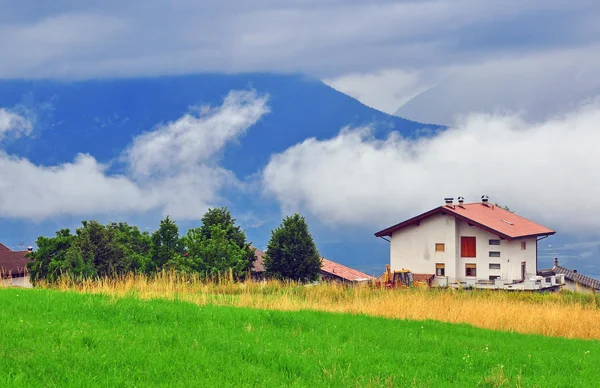 Beautiful house — Stock Photo, Image