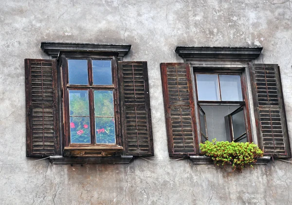 Wooden windows — Stock Photo, Image