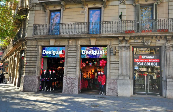 Canto da rua Barcelona — Fotografia de Stock