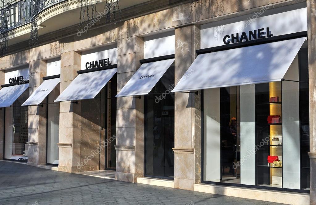 Chanel flagship store – Stock Editorial Photo © Krasnevsky #60112443