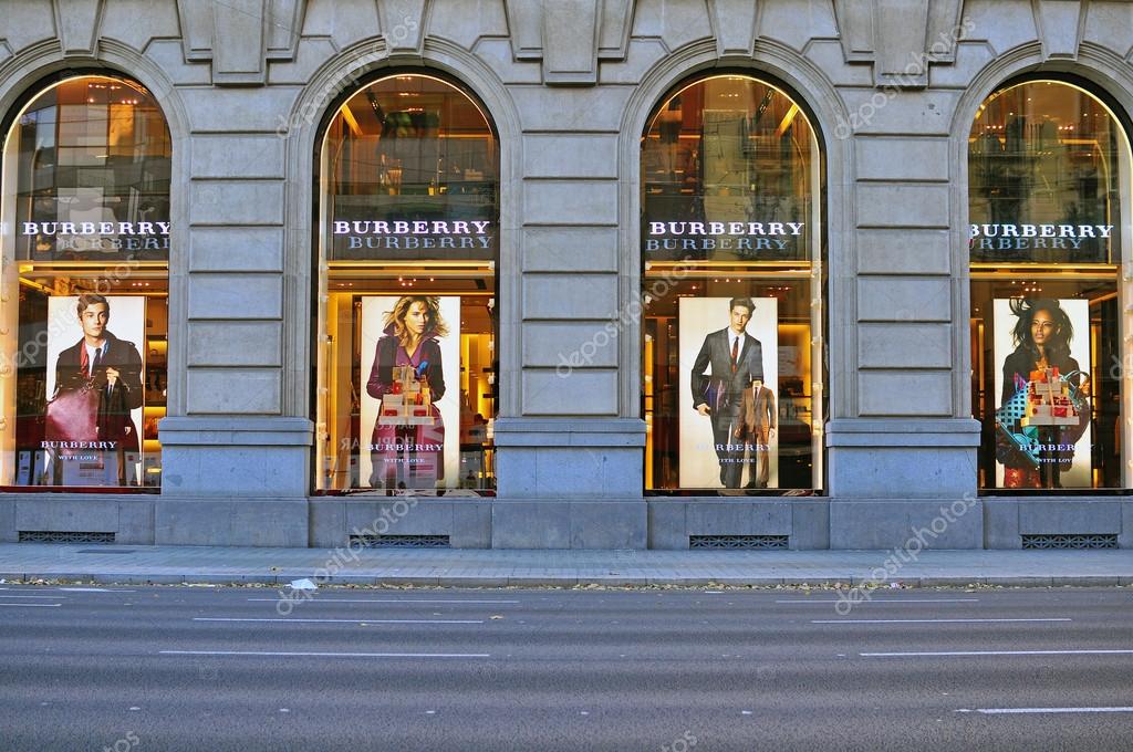 Burberry flagship store, Barcelona, Spain – Stock Editorial Photo © Krasnevsky #60128611