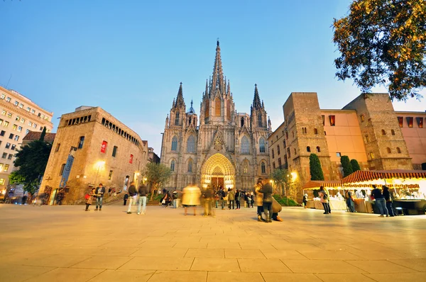 Barcelona cathedral at night — Stock Photo, Image