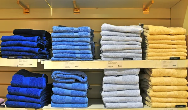 Towels in the shop — Stock Photo, Image