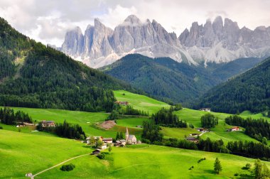 Funes Vadisi, İtalya