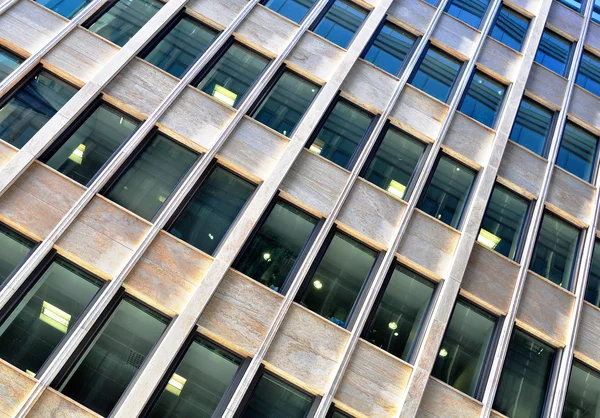 Edificio de oficinas exterior — Foto de Stock