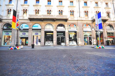 Via Dante street, Milan