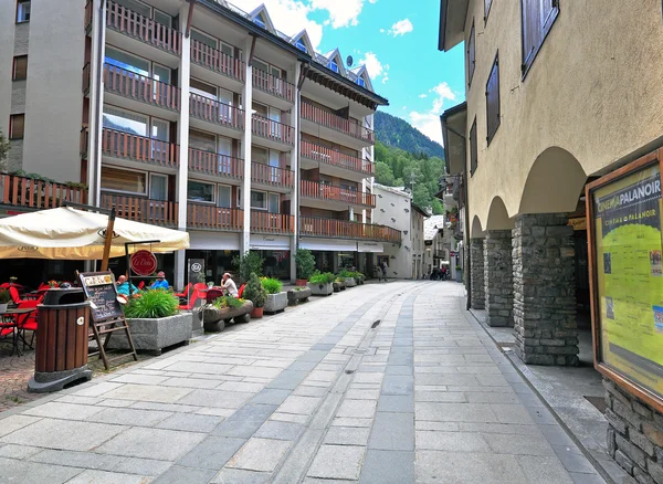 Leere Straße, courmayeur — Stockfoto