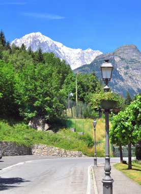 Montblanc giden yol