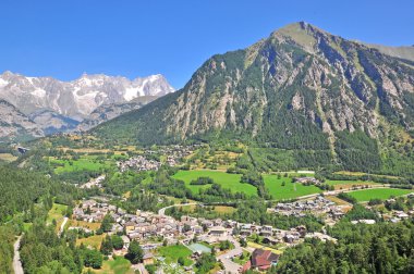 İtalyan Alpleri üzerine yaz