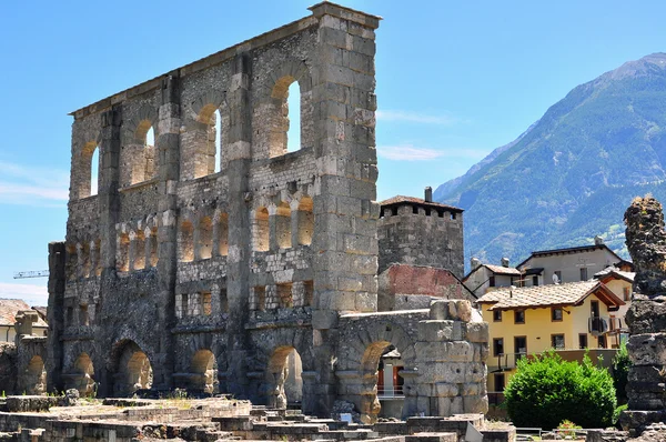 Ρωμαϊκά ερείπια της Aosta — Φωτογραφία Αρχείου