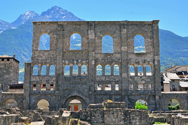 Romeinse ruïnes van Aosta — Stockfoto