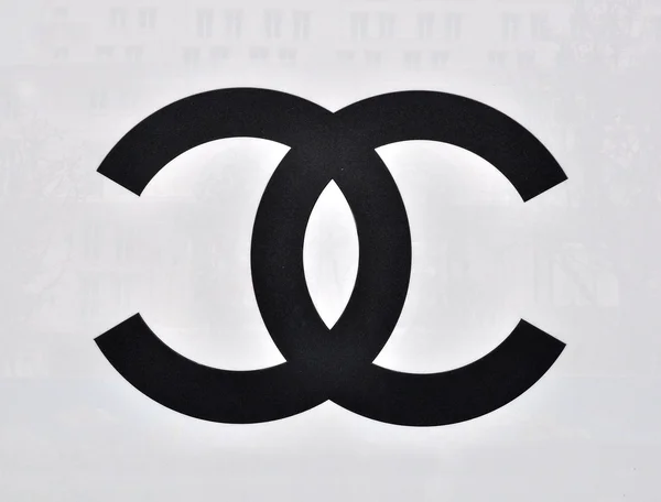 Beyaz arka plan üzerinde Chanel logosu Telifsiz Stok Fotoğraflar