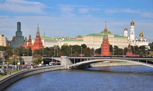 Utsikt över kupoler och tornen i Moskvas centrum — Stockfoto