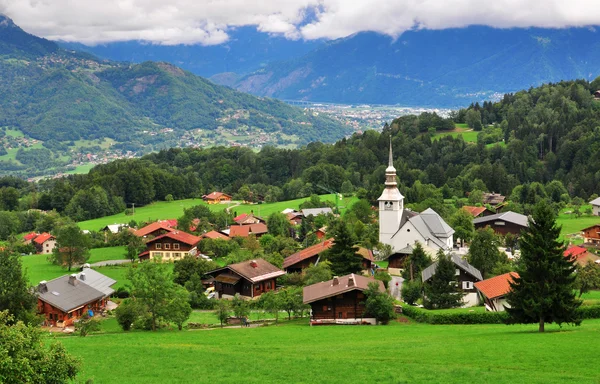 Franse Alpen op de zomer — Stockfoto