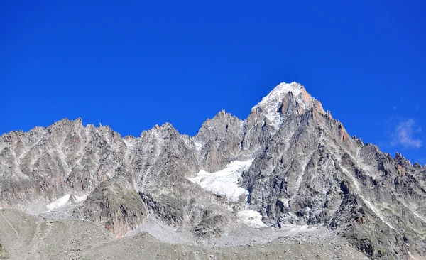 Montañas y cielo — Foto de Stock