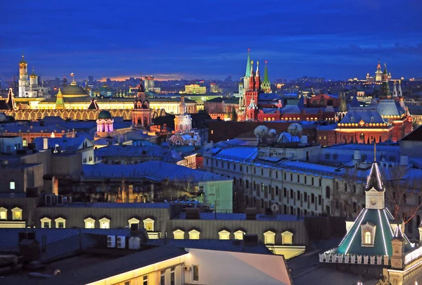 Moskauer Skyline bei Nacht — Stockfoto