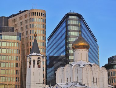 Eski kilise ve ofis binaları