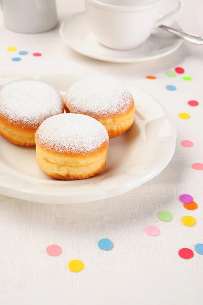 Tabakta donut — Stok fotoğraf