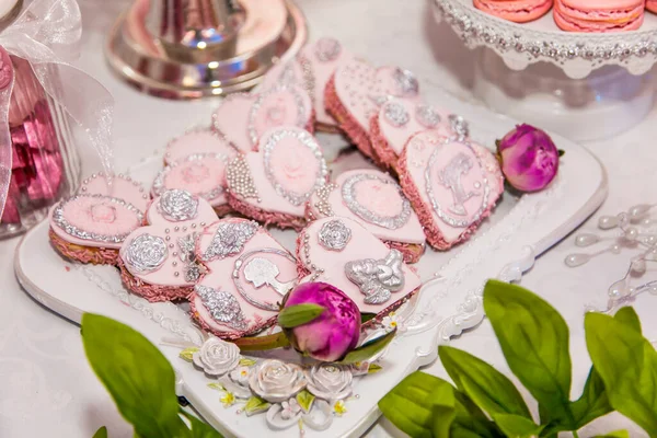 Deliciosos Postres Barra Caramelos Boda Zona Buffet Galletas Cubiertas Hielo — Foto de Stock