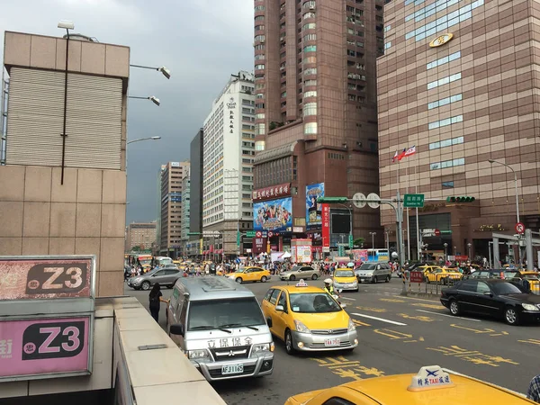 Taipei Taiwan Luglio 2015 Veduta Del Traffico Stradale Nella Capitale — Foto Stock