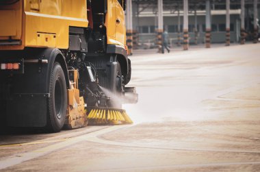 Hasadı yıkamak beton zeminde işe yarıyor..
