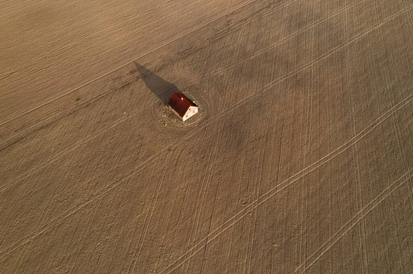 Casa Medio Una Vista Campo Desde Dron — Foto de Stock