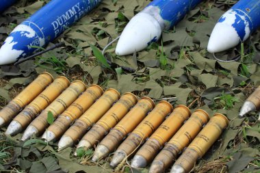 pratik cephane apache helikopter