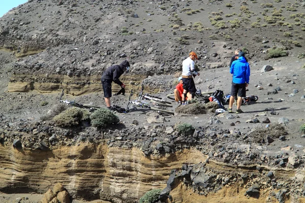 Bicicletas en la cima del volcán — Foto de Stock