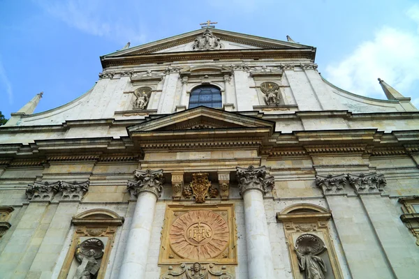 La Iglesia de San Pedro y la ciudad de San Pablo Cracovia en Polonia — Foto de Stock