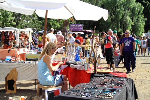 Pressé le marché animé — Photo