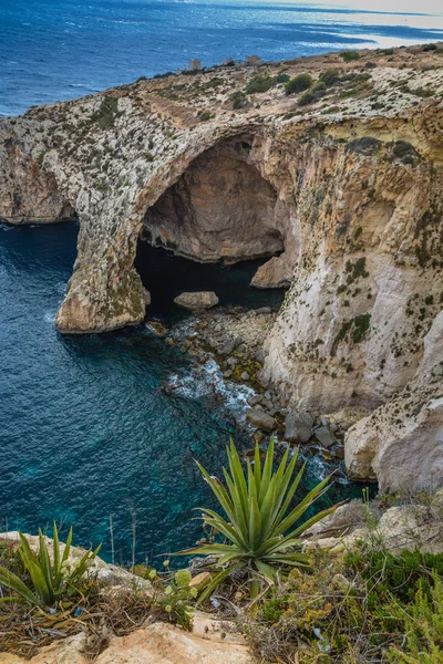 Blue, Grotto, Maltese rocky coast — Stock Photo, Image