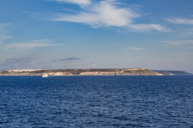 Akdeniz Adası Comino