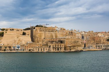 Valletta surlar görünümünü