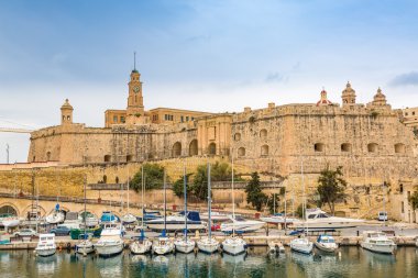 St Michael Burcu ve Vittoriosa Marina Yat