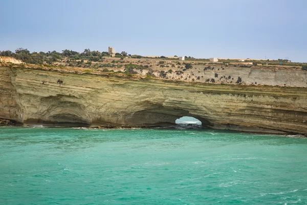 Il-hofra z-zghira bucht in malta — Stockfoto