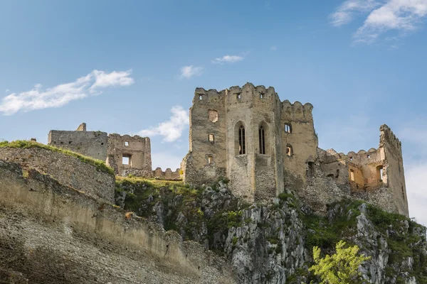 Castelo Beckov, Eslováquia — Fotografia de Stock