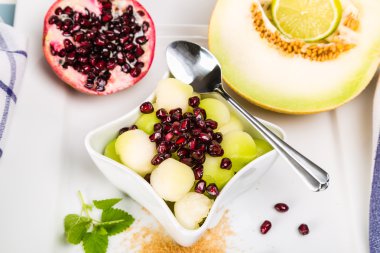 Tatlı kavun ve nar