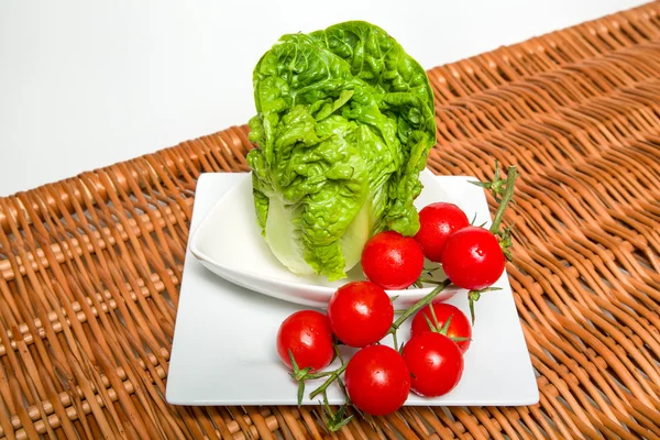 Lechuga y tomates — Foto de Stock