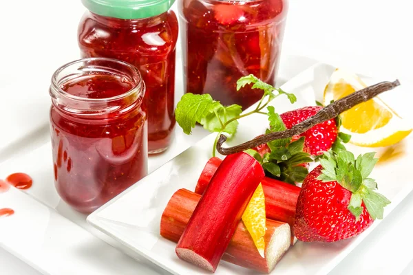 Jam from strawberries, rhubarb and vanilla — Stock Photo, Image