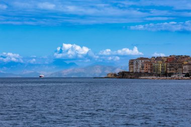 Yunanistan 'ın Korfu Adası' nın başkenti, eski Kerkira kasabası.
