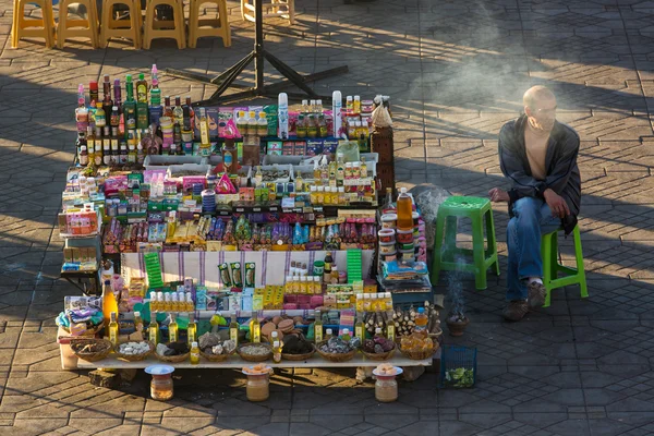 A négyzet alakú Jamaa el Fna, Marrakesh-ben a — Stock Fotó