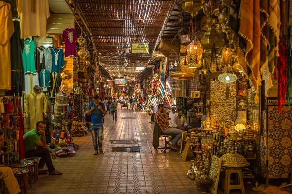 Marrakesh Medina Çarşısı içinde