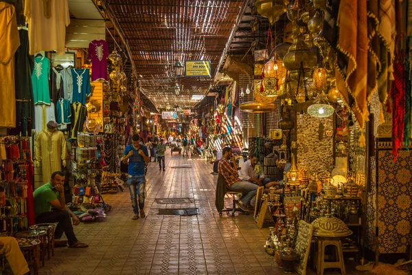 In the souk of Marrakesh Medina — Stock Photo, Image