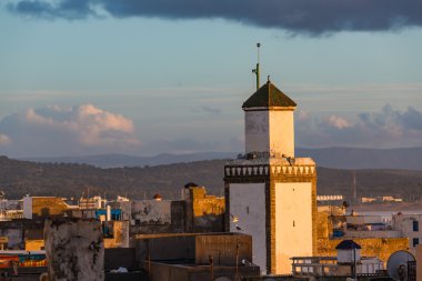 Essaouira içinde gün batımında Camii