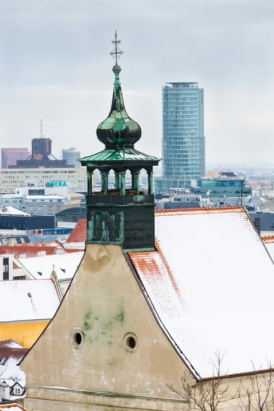 Bratislava, Eslovaquia - 24 de enero de 2016: Vista de la ciudad — Foto de Stock